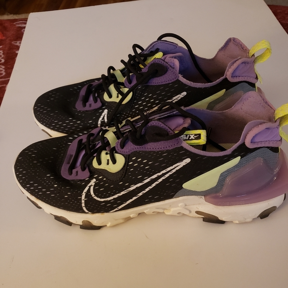 Nike​​